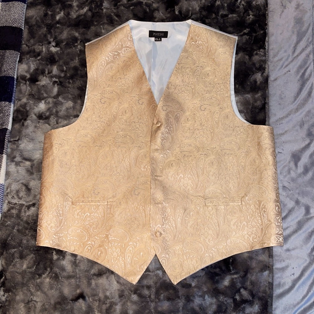 Men’s 5 button vest. Size 2XL